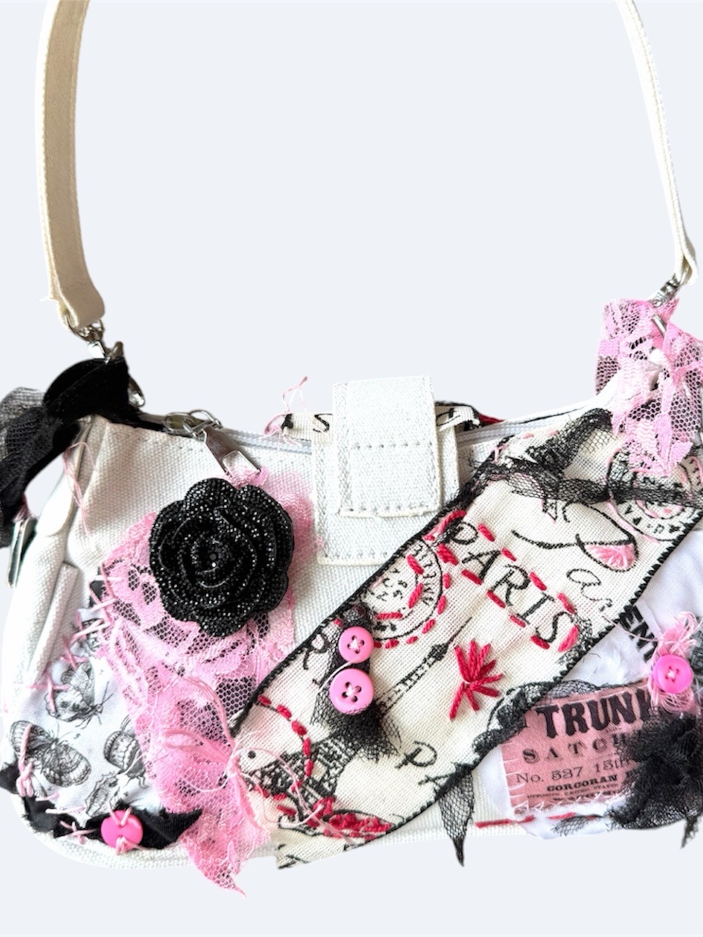 Kawaii pink goth shoulder bag with embellishments and details. Junk shoulder bag - Picture 2 of 6